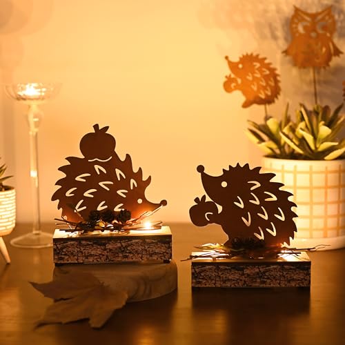 VALERY MADELYN 2er Herbstdeko Igel Figuren mit LED Timer aus Rost Metall,Holz Stimmungsleuchten für Herbst Deko Innen Tisch Fenster,Holz Sockel,Beidseitig Rostig,Geschenk Fall Decor Halloween,15/16cm von VALERY MADELYN