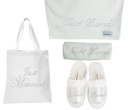 4er-Set von Varsany mit glitzernder Braut-Tasche, Hausschuhe, Handtuch und Haarband für Flitterwochen und Junggesellinnenabschied Just Married von Varsany