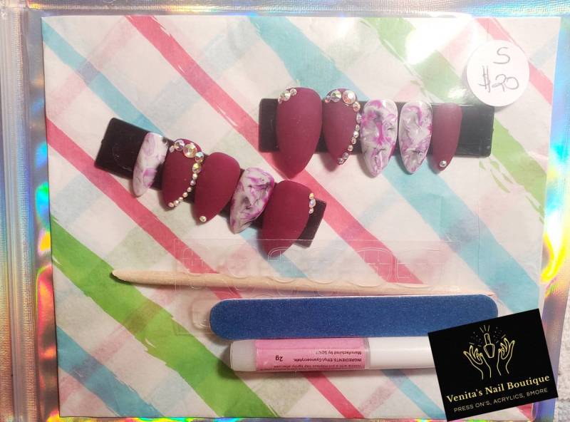 Personalisiertes Press On Nail Set von VenitasNailBoutique