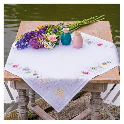 VERVACO Stickpackung Tischdecke Zählmusterpackung Kreuzstich STIEFMÜTTERCHEN Stickdecken zum Selbersticken Bastelset Handwerker Kreativ Set für Erwachsene ca. 80 x 80 cm Kreatives Geschenk VERVACO Stickpackung Tischdecke Zählmusterpackung Kreuzstich STIEFMÜTTERCHEN Stickdecken zum Selbersticken Bastelset Handwerker Kreativ Set für Erwachsene ca. 80 x 80 cm Kreatives Geschenk von Vervaco