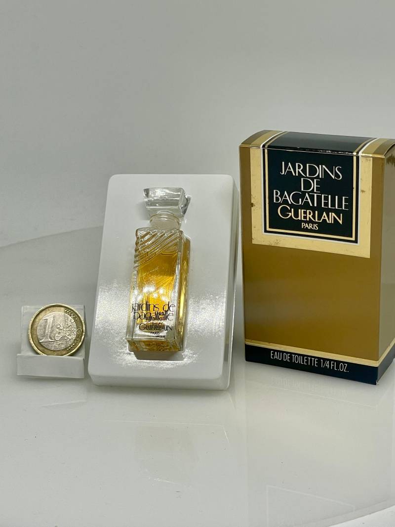 Jardins De Bagatelle Von Guerlain 1983 Eau Toilette Vintage 7.5 Miniature von VibaVintage