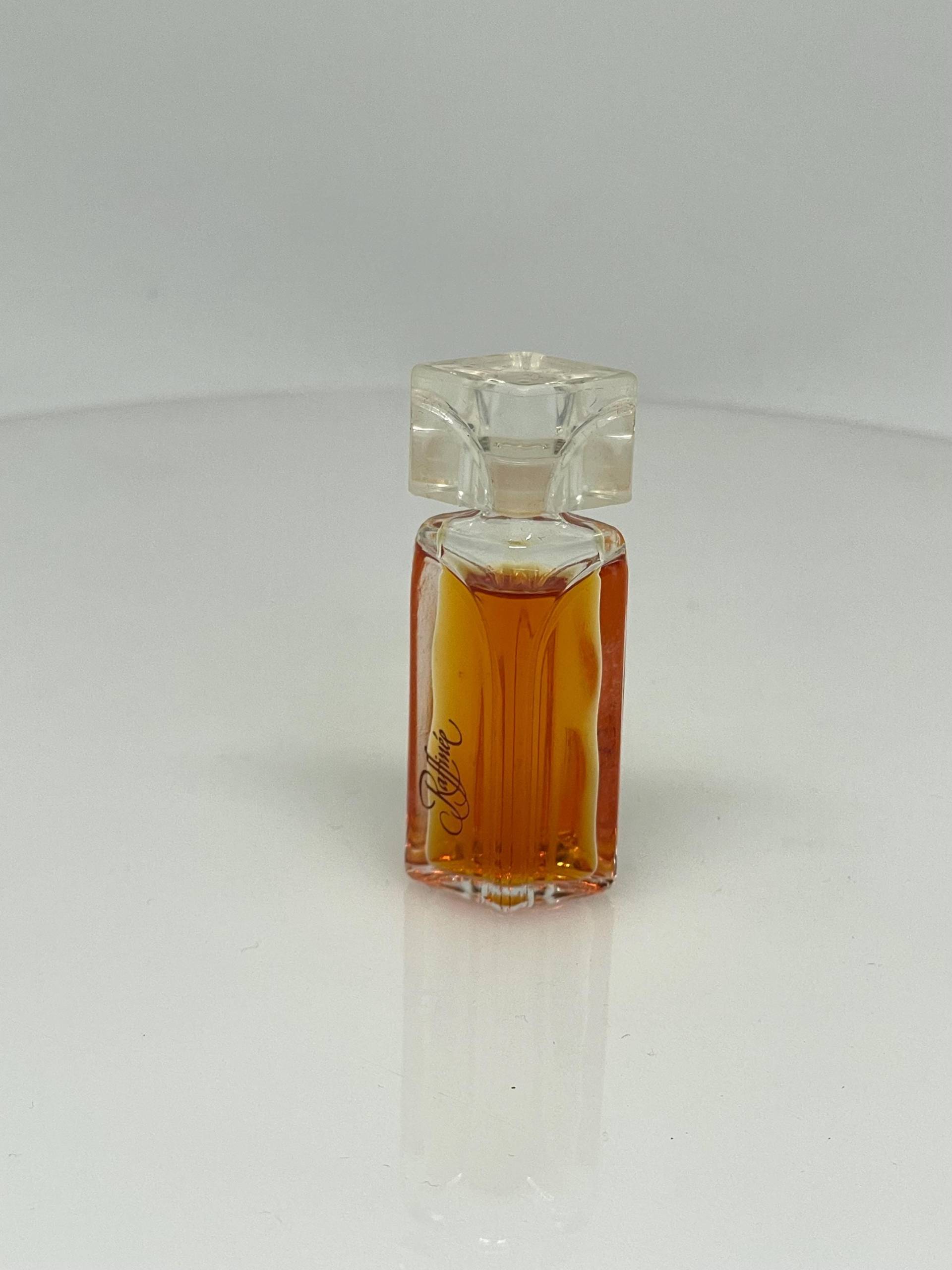 Raffinee Von Houbigant | 1982 Vintage Pure Parfum 5 Ml von VibaVintage