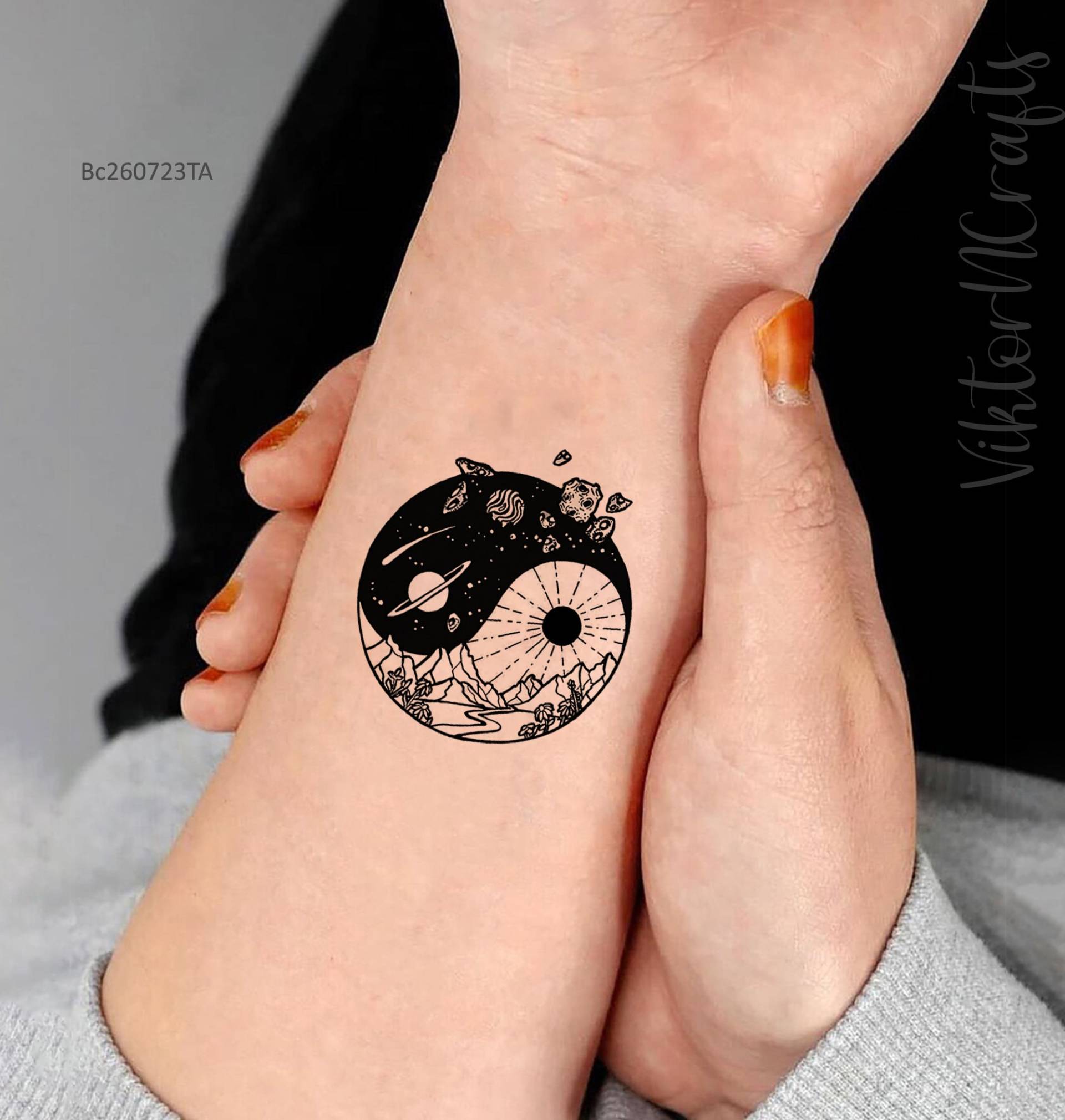 Sonne Und Mond Temporäres Tattoo-Yin Yang Tattoo, Natur Universum Tattoo-Erde Entfernbarer Fake Tattoo Aufkleber, Geschenk Für Naturliebhaber von ViktorNCrafts