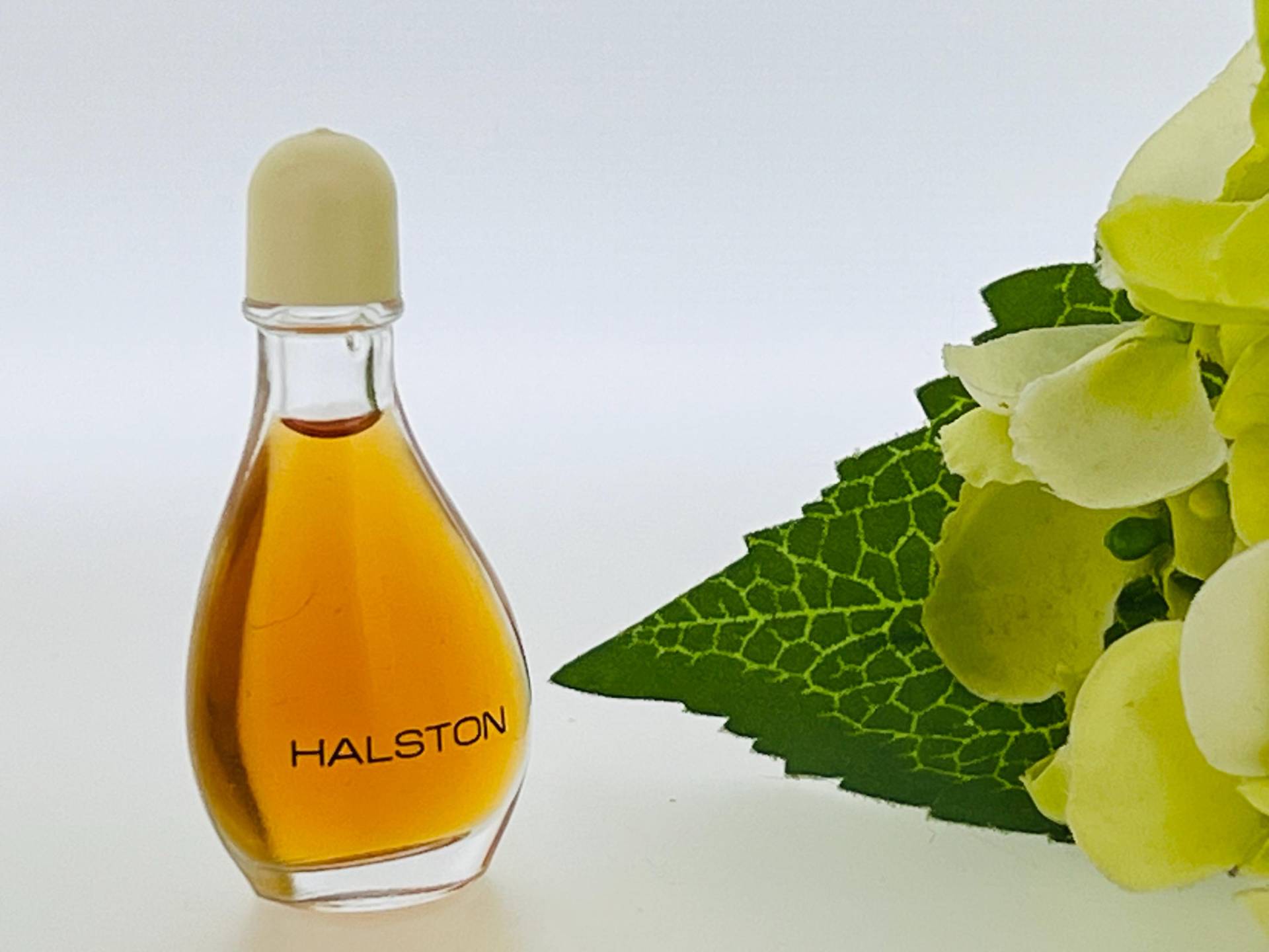 Vintage Halston 1974 Eau De Parfum 4 Ml von VintagePerfumeShop