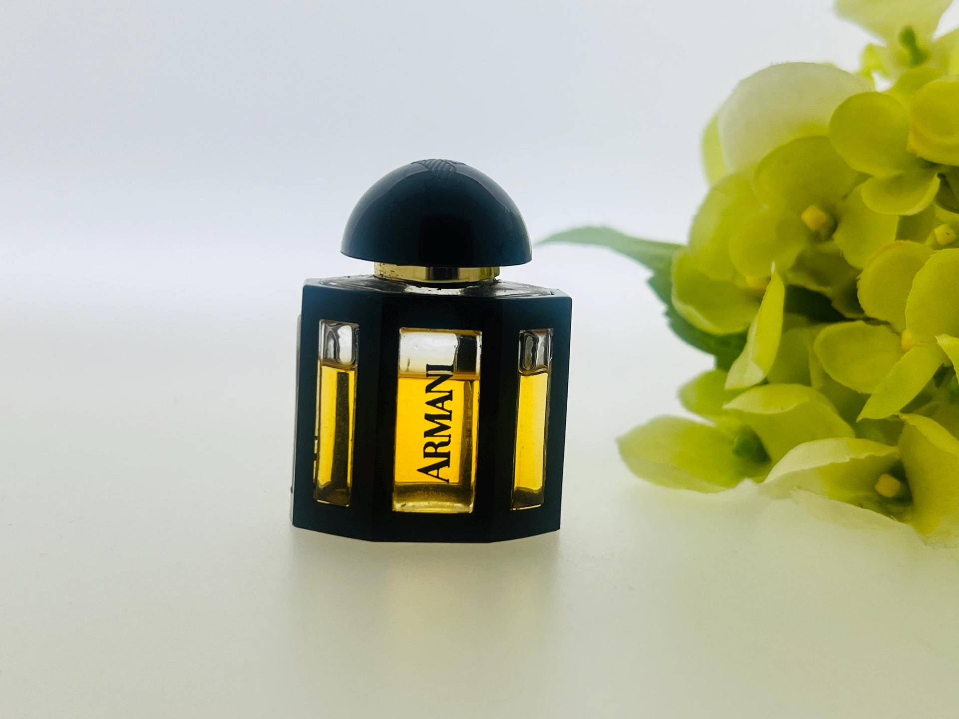 Vintage Miniatur Armani, Giorgio Armani Klassic 1982 Parfum Extrait 7, 5 Ml von VintagePerfumeShop