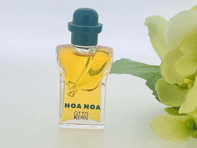 Vintage Noa Otto Kern 1990 Eau De Parfum Miniatur 4 Ml von VintagePerfumeShop