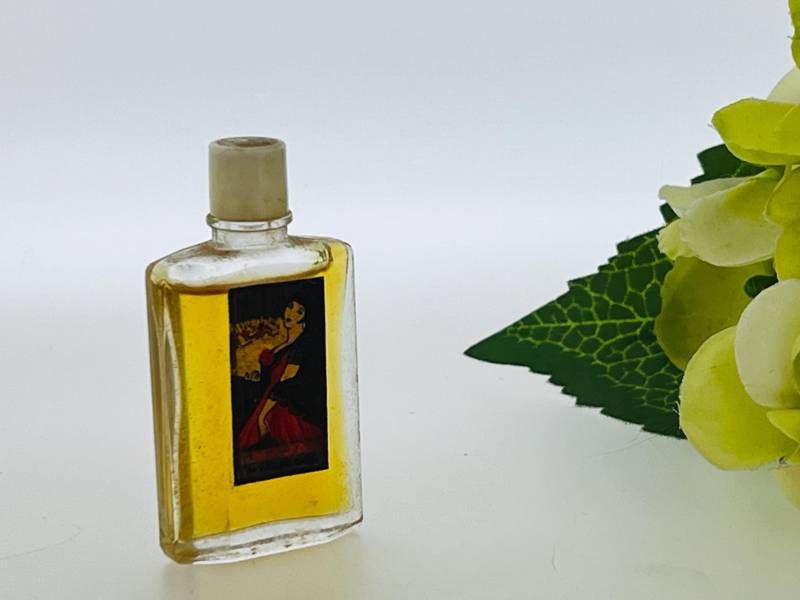 Vintage Rare Nueva Maja Myrurgia 1960 Eau De Parfum 4 Ml von VintagePerfumeShop