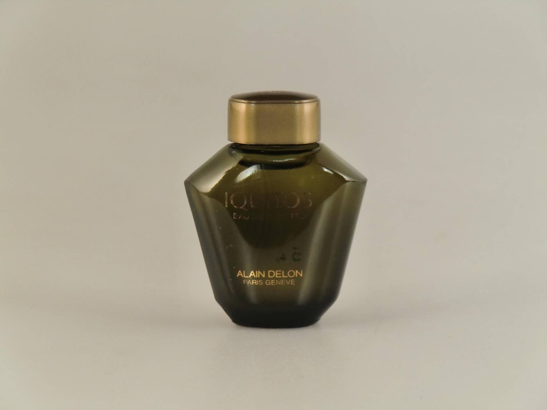 Original Vintage Alain Delon Iquitos Eau De Toilette Splash 7 Ml Miniatur von VintageRetroEu