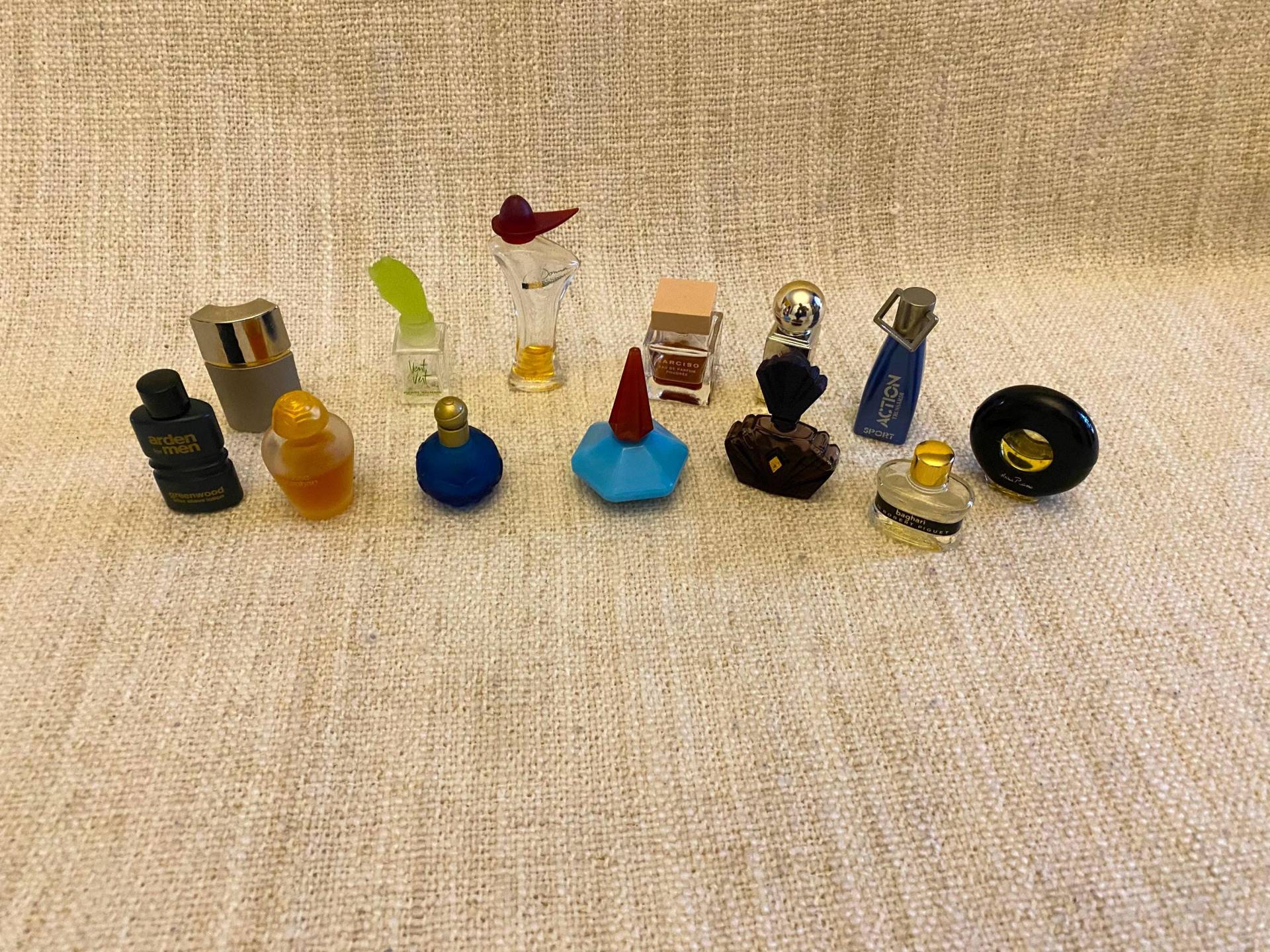 Perfume Bottles Set-43 Empty Bottles Baghari, Ispahan, Balmain, Greenwood & Other Perfumes von VintageStyleShopDE