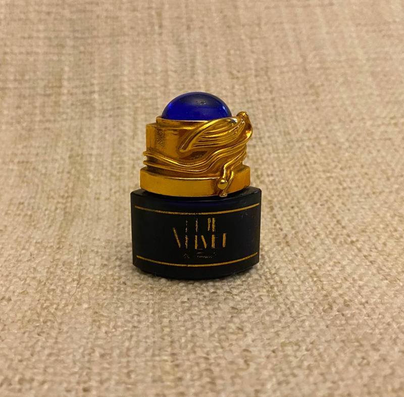 Vintage Miniature Jewelry Perfume Blue Velvet von VintageStyleShopDE