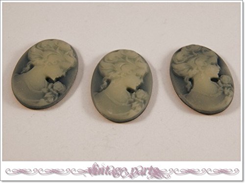 Vintageparts FACHHANDEL FÜR SCHMUCKZUBEHÖR 3 Cabochon/Kamee in graublau Vintageparts FACHHANDEL FÜR SCHMUCKZUBEHÖR 3 Cabochon/Kamee in graublau von Vintageparts FACHHANDEL FÜR SCHMUCKZUBEHÖR