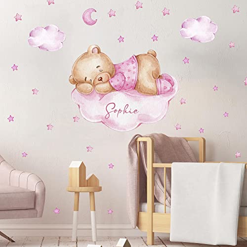 WANDKIND Bär auf der Wolke rosa Wunschname V362 Wandtattoo Kinderzimmer | handgezeichnet | AUFKLEBER Kindergarten | Wandsticker Babyzimmer, Kinderzimmer Bär, Mond, Sterne, Wolke (130 x 130 cm) von WANDKIND