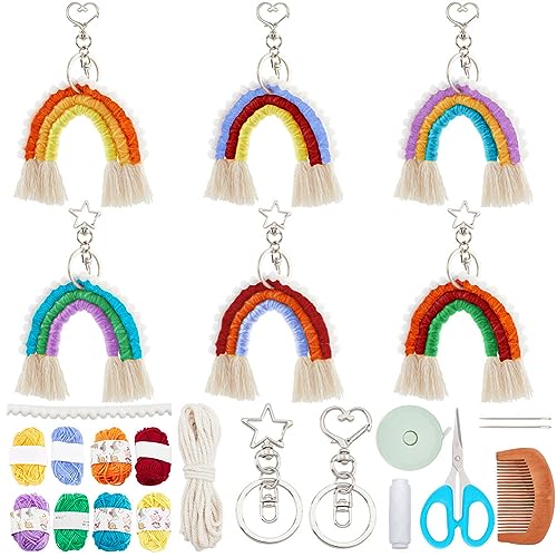 WEBEEDY 6 Set Makramee Schlüsselanhänger-Set Mit Regenbogen Pompom Anhängern Weben Handwerk Boho Makramee Schlüsselanhänger Kit Für Erwachsene Anfänger Makramee Zubehör Für Geldbörse von WEBEEDY