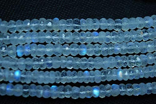 BEADS GEMSTONE 13 Zoll Strand oder Maschine Cut Qualität Blau FIRE RAINBOW MOONSTONE Micro Faceted Rondells 4-4,5mm Code-HIGH-57342 von WORLD WIDE GEMS