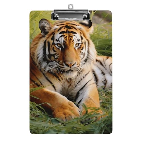 Acryl-Klemmbrett, Tiger auf dem Gras liegend, A4-Klemmbrett, langlebiges Klemmbrett, Büro-Klemmbrett, leichtes Klemmbrett, hängendes Klemmbrett von WYUSPGK