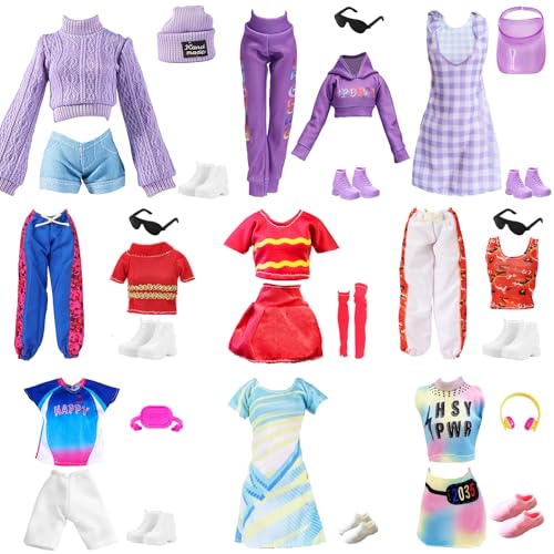 26 Stück Puppen Kleidung und Zubehör Kompatibel mit Barbie, Sweater Shorts Set Football Sports Skirt Sports Suit Casual Skirt, 5 Schuhe, 6 Accessoires Zufälliger Stil für 11.5 Zoll Mädchen Puppen von WanderGo