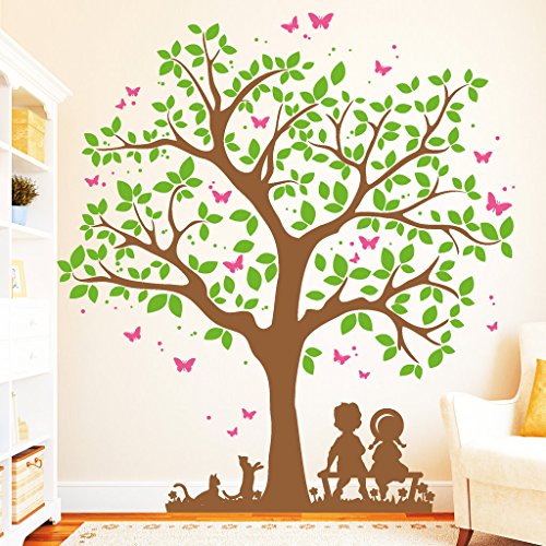 Wandtattoo Baum mit Kindern, Katzen und Schmetterlingen 3farbig Wandaufkleber Kinderzimmer / 160 cm hoch x 146 cm breit von Wandtattoo-Loft