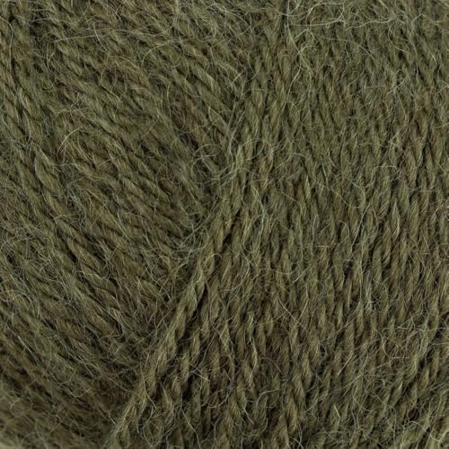 West Yorkshire Spinners Fable Brushed Aran 1230 Moos: Aran Garn aus Wollmischung von Falklandwolle, britischem Alpaka und Mohair von West Yorkshire Spinners