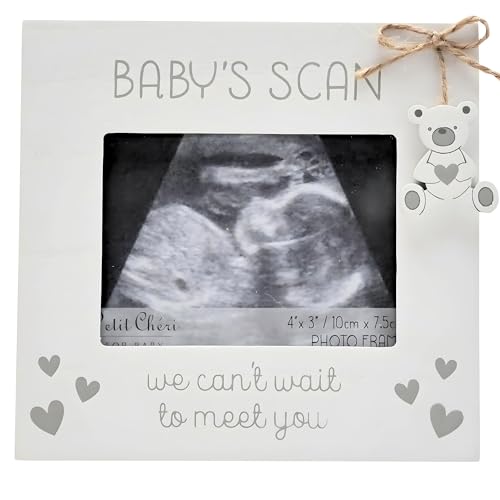 Baby Scan-Rahmen – Weiß mit grauen Herzen und hängendem Bären-Anhänger – "We Can't Wait To Meet You" – 10,2 x 7,6 cm von Widdop and Co