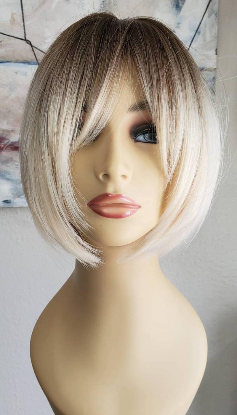 Kurze Blonde Bob-Perücke, Zotteliger Blonder Bob, Mehrdimensionale Kurze Color Melt Textured Kurzer Zottel Shag Bob-Perücke von WigCraving