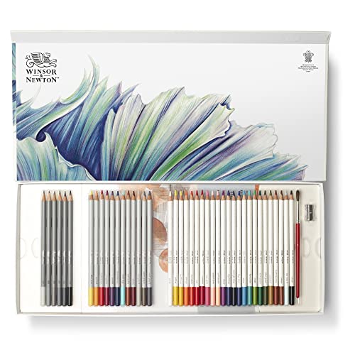 Winsor & Newton 2090001 45-teiliges Geschenkset zum Skizzieren, Illustieren, Zeichnen für Künstler mit 6 Graphitstiften, 12 Buntstiften, 24 Aquarellstiften, 1 Mixed Media Block, 1 Pinsel und 1 Spitzer von Winsor & Newton