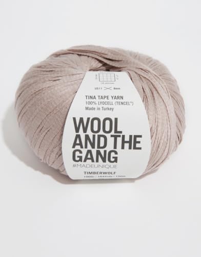 Wool and the Gang, Tina Tape-Garn, Timberwolf, 100 g, Aran/Kammgarn von Wool and the Gang