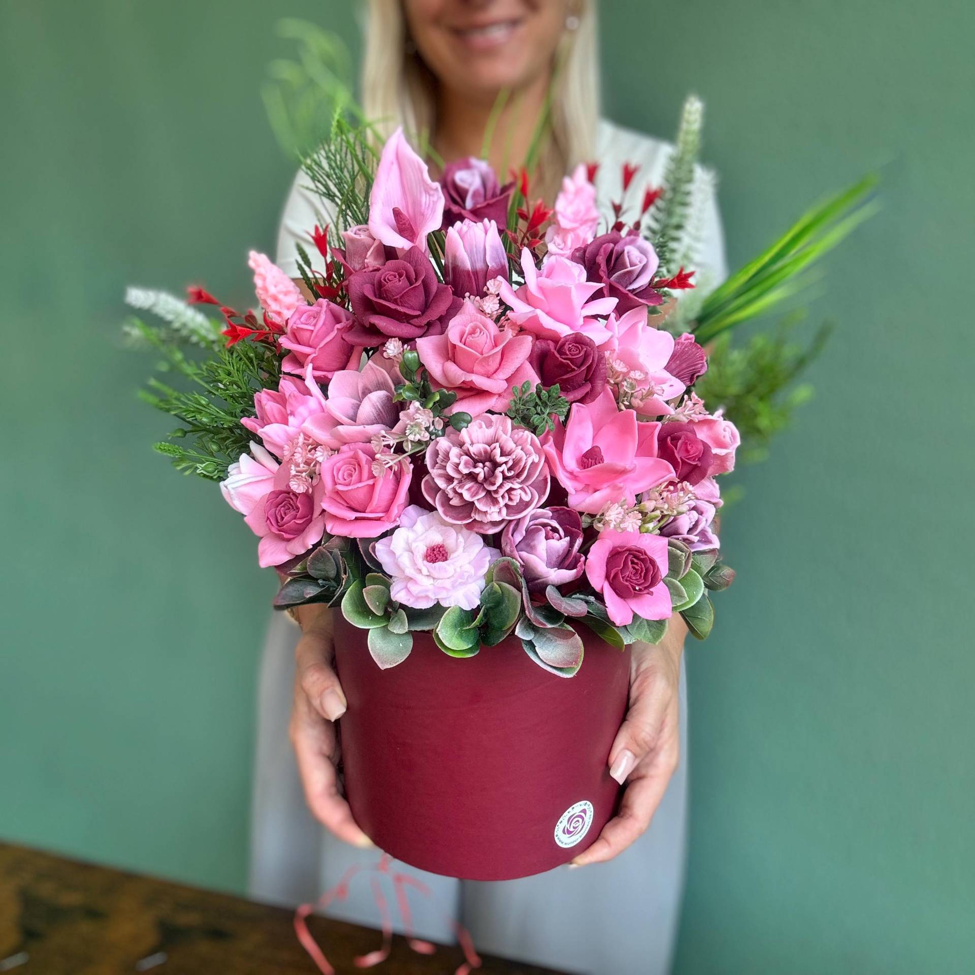 Extra Groß Bordeaux- Und Rosa-Seifenblumenstrauß in Geschenkbox - Handgemachte Natürliche Seifenrosen, Luxuriöses Blumengeschenk Für Frauen von WunderBlumenBoutique