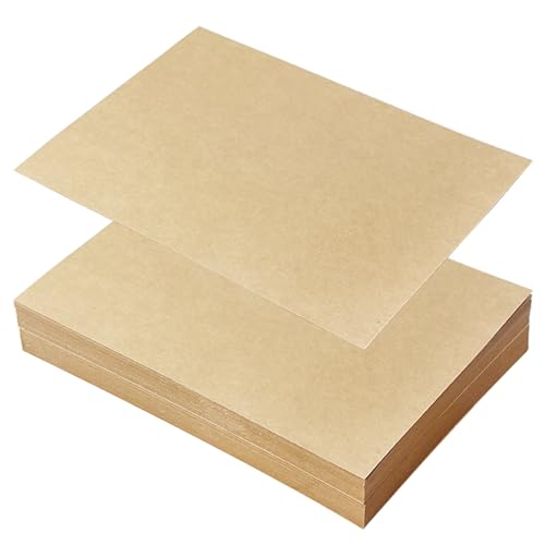 50 Blatt Kraftpapier A4-100 g/m² Vintage Craftpapier Bastelkarton Glatt und Gute Festigkeit für Bemalen Bedrucken Basteln Hochzeit Geschenke Etiketten Menükarten Fotokarton Scrapbooking (21 x 29,7 cm) von XIAOJING0