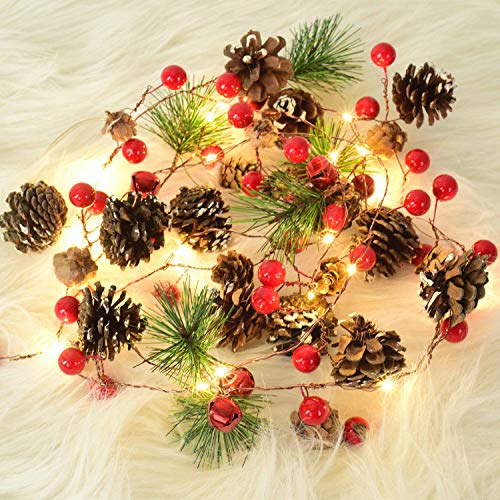 Xndryan Weihnachtsgirlande mit Lichtern, 2M 20 LEDs Weihnachten Tannenzapfen Lichterkette Beeren Girlande mit Lichtern Weihnachtsdekorationen Innen Außen, Tür Kamin Xmas Künstliche Girlande von Xndryan