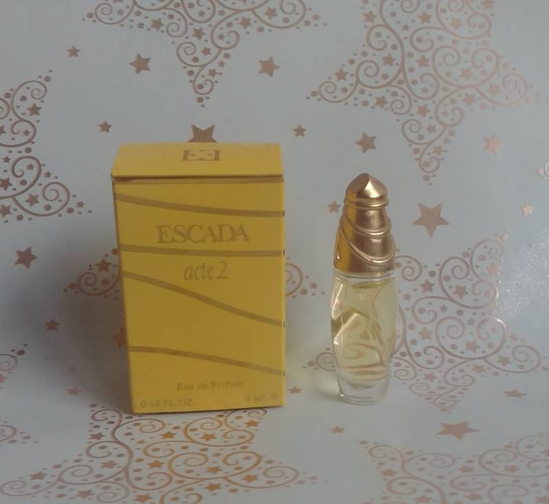 Miniatur Acte 2 Von Escada, 4 Ml Eau De Parfum, Mit Box 1995 von Xoxiane