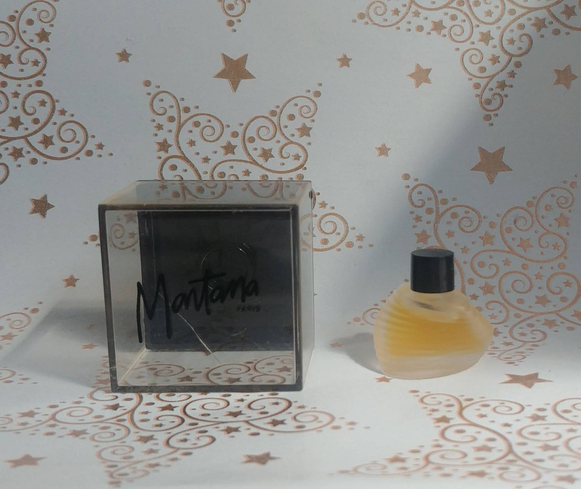 Miniatur Parfum De Peau Von Claude Montana, 2 Ml Eau Toilette Mit Box 1986 von Xoxiane