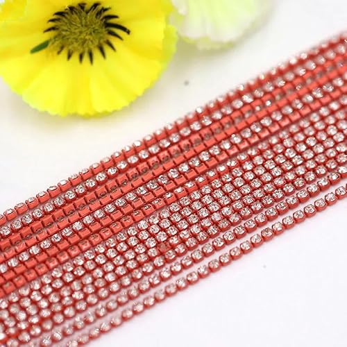 1 Yard Vollfarbe 22-farbige Krallen-Strasssteine SS6 SS12 Kristallquaste DIY Kleidung Ohrring Zubehör Perlen Diamant-Strasskette-Weiß Rot-SS12 von YFSHC