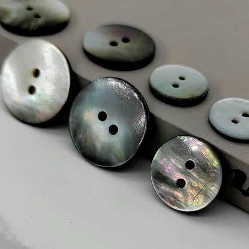 15/18/20,5/23/25 MM Natürliche Muschel 2-Loch-Nähknöpfe für Kleidung Modischer runder Perlmuttknopf DIY-Schwarz-20,5 mm 10 Stück 15/18/20,5/23/25 MM Natürliche Muschel 2-Loch-Nähknöpfe für Kleidung Modischer runder Perlmuttknopf DIY-Schwarz-20,5 mm 10 Stück von YJMYZ