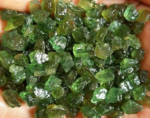 100 Karat natürlicher olivgrüner Peridot, grober loser Edelstein, Lot von 5–10 mm von YOGAES