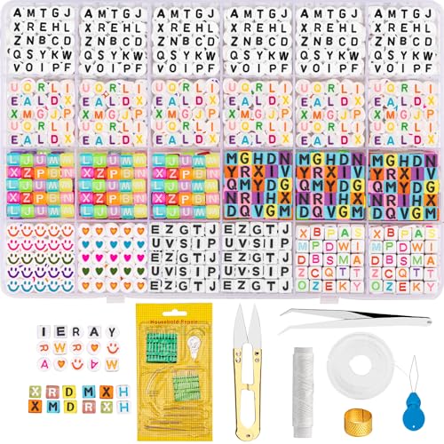 YUNAI 1100 Stück Bunte Buchstaben Perlen zum Auffädeln, Würfel Rund Buchstabenperlen Armbänder Selber Machen Set mit Smiley Herz Perlen, Kleine Perlen set Schmuck für Halsketten DIY Herstellung, 5 von YUNAI