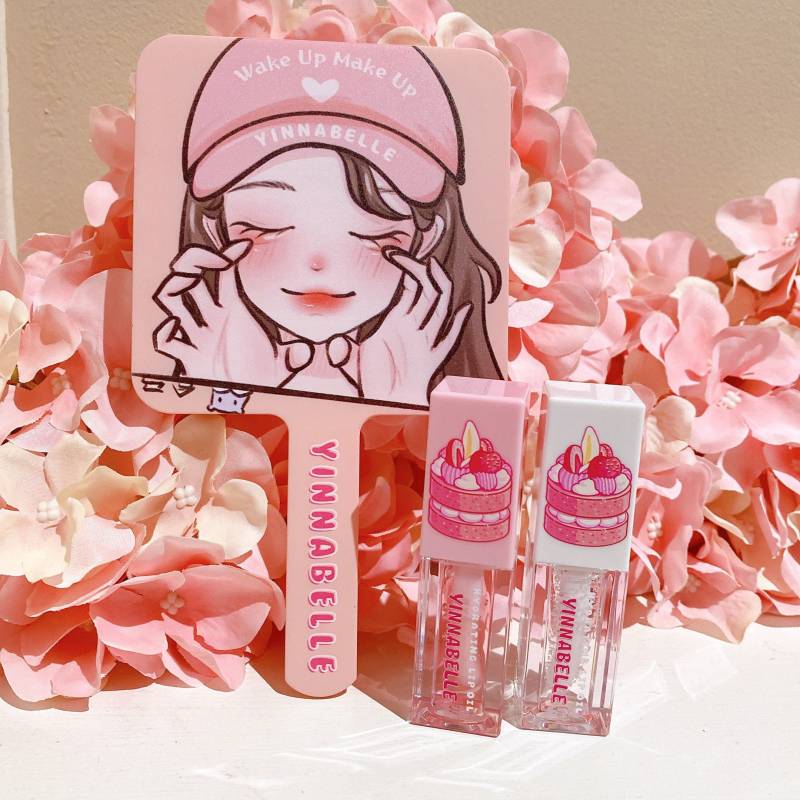 Wake Up Make-Up Kleiner Handspiegel, Kawaii Mädchen von Yinnabelle