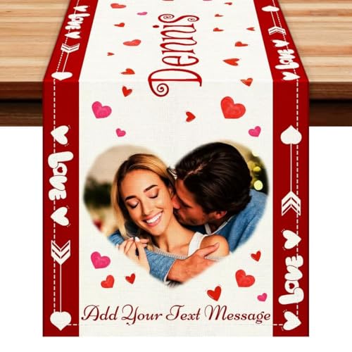 Personalisierte Valentinstag Tischläufer mit Foto oder Text, Personalisierte Herz Tischdecke für Jubiläum Hochzeitsfeier Home Kitchen Dining Valentines Tischdekor von Zkgiftsdz