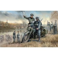 Germ.WWII Solo Motorrad R12 m. Figuren von Zvezda