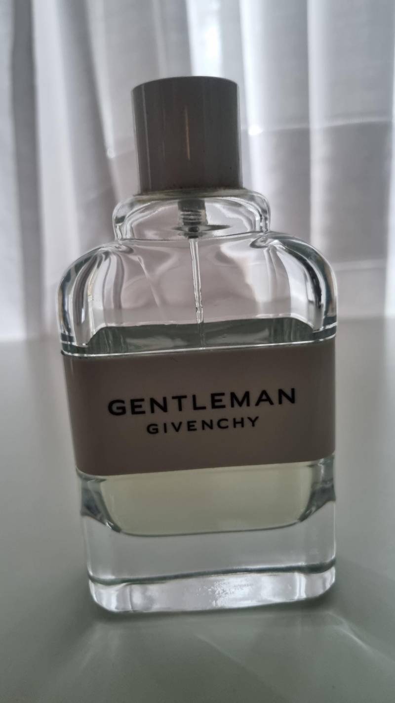 Givenchy Gentleman Cologne Eau De Toilette 100Ml | Restinhalt Ca. 1/3 von aam0604