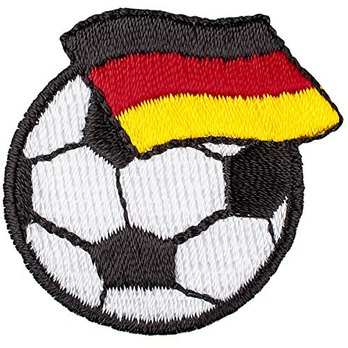 alles-meine.de GmbH 2 Stück Bügelbilder - Fußball mit Flagge/Fahne Deutschland - 4,2 cm * 4 cm - Aufnäher/Applikationen/Aufbügler - gewebte Flicken - Bügelflicken/Hosen.. von alles-meine.de GmbH