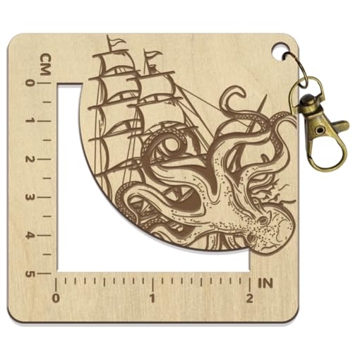 arricraft 1 Pcs hölzernes Stricknadel-Lineal, Segelboot Mit Oktopus-Muster Spinning Messlineal Knitting Needle Gauge Ruler hohle Häkellineal mit Loch für Strickwerkzeug Maschenstopper von arricraft