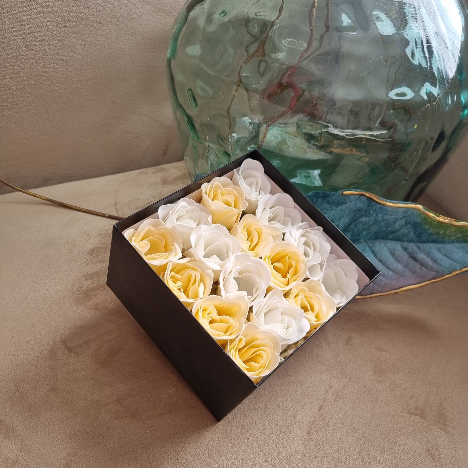 16 Rosa Dekorative Seife Duftende Bad Blume Blumenstrauß Goldene Geschenkbox Für Geburtstag Hochzeit Valentinstag Muttertag von atelierdesafia