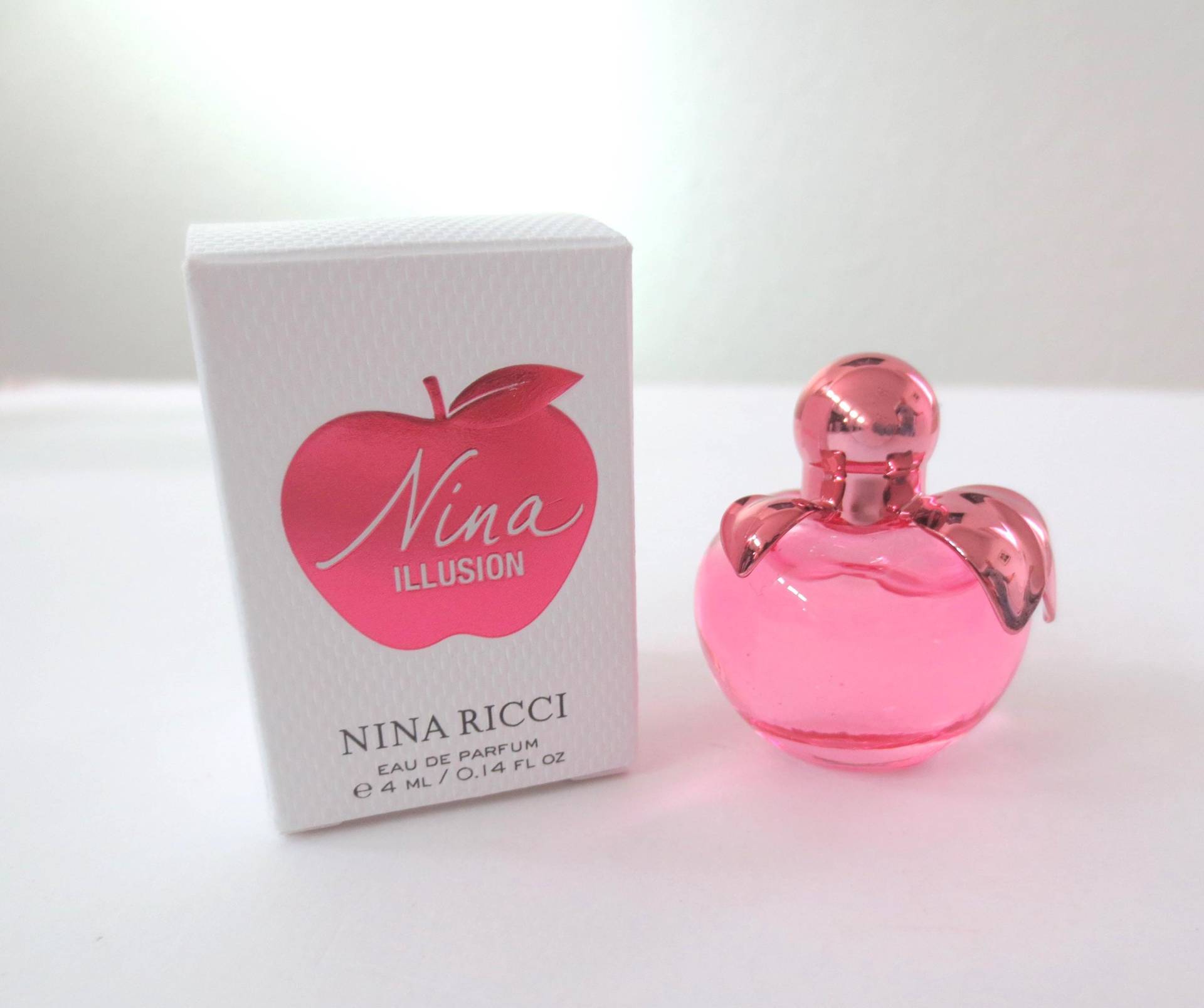 Miniatur-Sammlerstück Von Nina Ricci Illusion Eau De Parfum 4 Ml - Mini-Flasche 0, 14 Unzen von austrianneAT