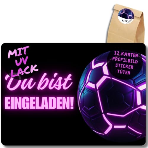 celebr8te 12x Fußball Einladungskarten - Für den Kindergeburtstag von Jungen & Mädchen - Coole Neon Farbige Fußball Geburtstagseinladungen +12 Sticker +12 Geschenktüten von celebr8te