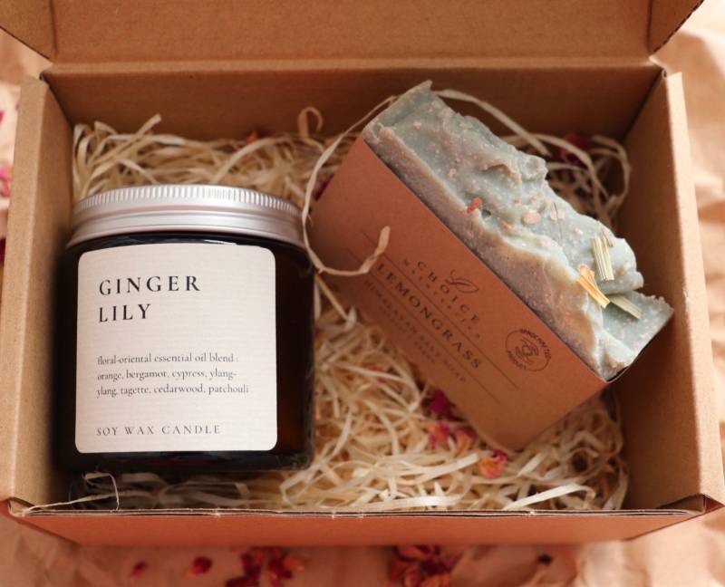 Geschenkset Hygge - Uplifting Duftkerze Im Glas, Naturkosmetik, Naturseife Vegan & Palmölfrei, Handgemachte Seife , Nachhaltiges Geschenk von choicenaturseifen