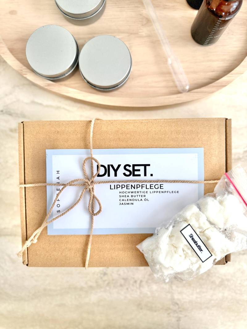 Diy Lip Care Set Made Of Shea & Cocoa Butter, Gift Set, Natural Care, Balm Christmas Gift, With Fragrance Oil von delicsshop