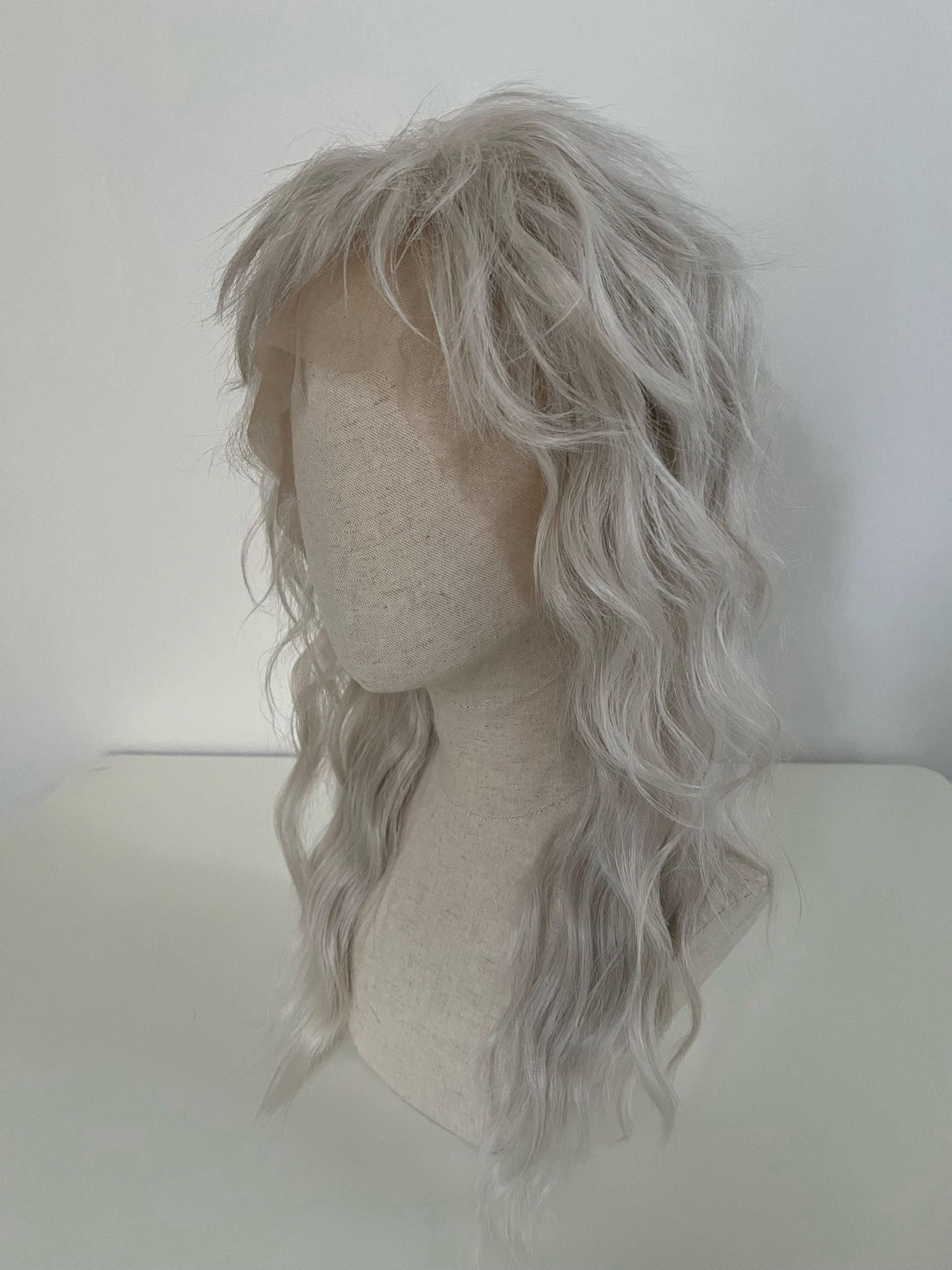 Lace Front Wig/ Perücke/ The Silver Maid #mullet Retro-styling/ 80's/Tifes Silbergrau - Deep Silver Grey Customized Mullet Maid #witcher von dragmaiditup