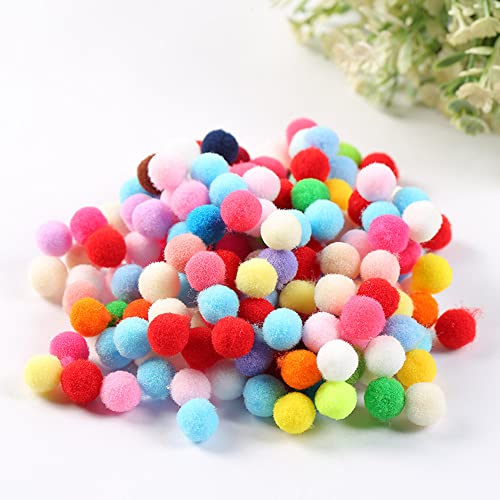 100 Stück Pompons, flauschig, sortiert, für Bastelarbeiten, Dekorationen (1 cm, mehrfarbig) von gadenfer