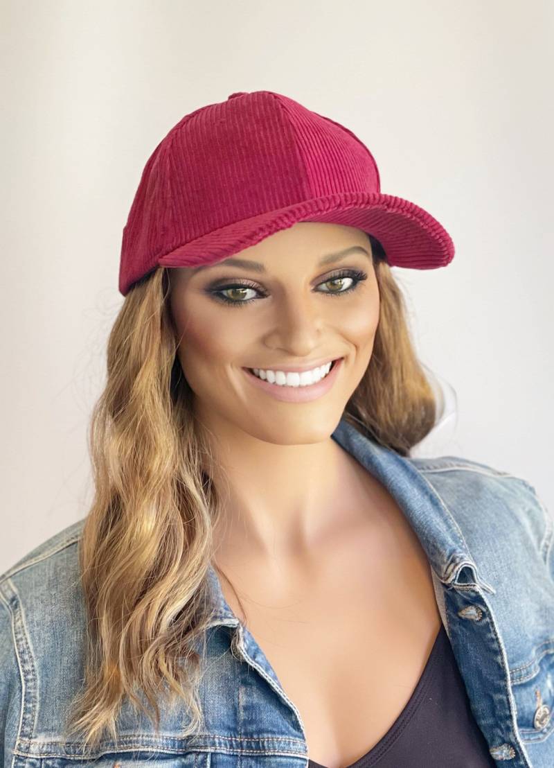 Himbeer Cord Baseball Cap Mit Langen Welligen Haaren Befestigt | Mütze Befestigt| Hut Perücke| Haaren| Huthaar|Mütze|Wig Haar von headscarvesbyciara1