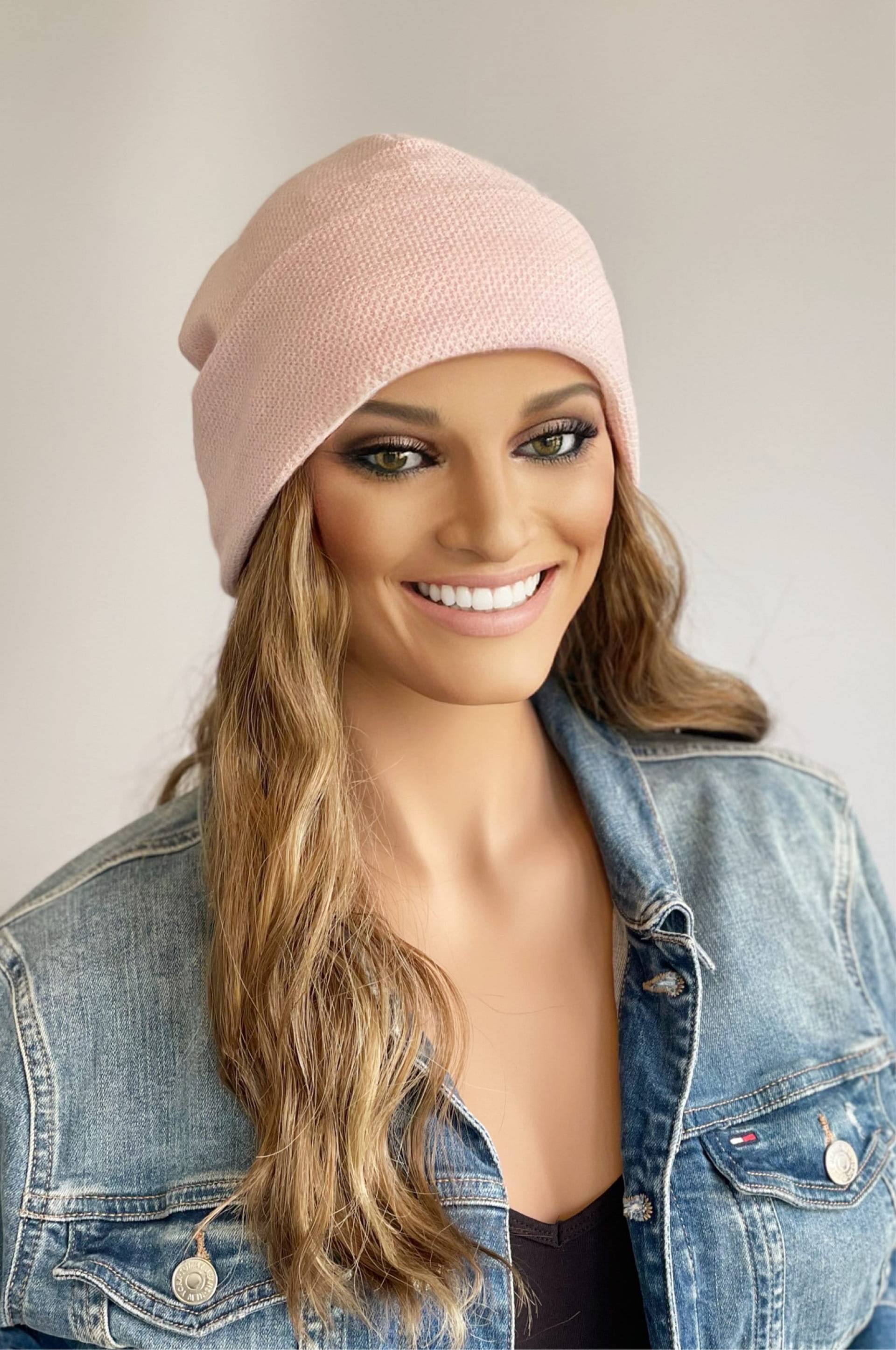 Leichte Rosa Mütze Mit Langem Gewellten Haar Angebracht Hut Angebrachten Haaren | Perücke| Haaren| Haare|Perücke Hut|Perücke von headscarvesbyciara1